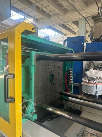 Macchina per stampaggio a iniezione Arburg 470H 1000-400 e² / Hybridmaschine