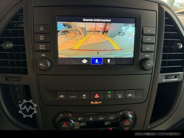 Kleinbus MERCEDES-BENZ Vito Tourer 116 CDI Pro DISTRONIC+STANDHZ+AHK BC