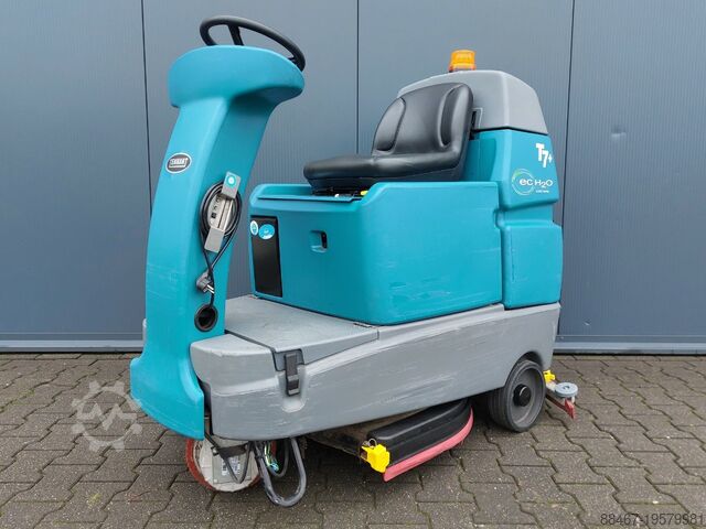 Schrobmachine Tennant T7+