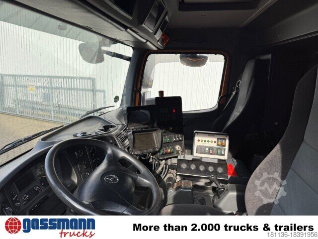 Speciální nákladní automobil Mercedes-Benz Axor 1829 4x2, Zweiweg Z200, Kehrmaschine Faun