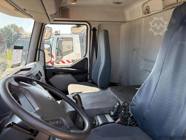 Συρόμενος μουσαμάς Volvo FE 300 + EURO 5 + 6X2 steering + MANUAL