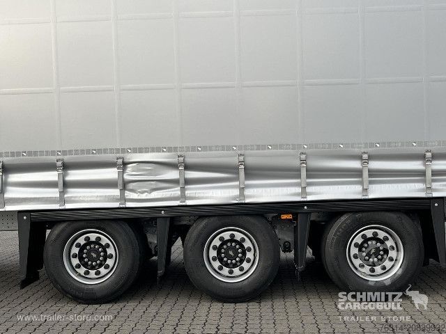 Open semitrailer with tarp Schmitz Cargobull Curtainsider Mega Getränke