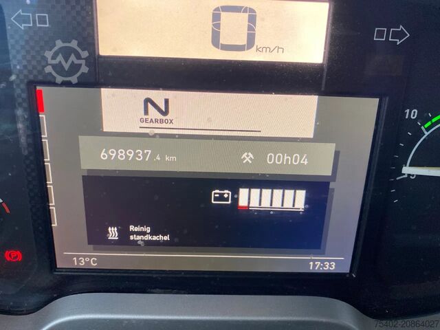 Standard tractor Renault T460 / Automatic / Full Air