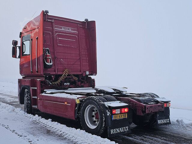 Standard-SZM RENAULT MAGNUM 440