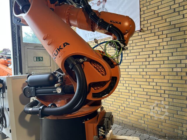 Industrial robot KUKA KUKA KR500-2 KRC2 ED05