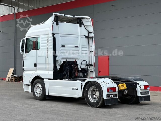Standardowy ciągnik siodłowy MAN TGX 18.440 4x2 BLS Retarder / ACC / 2 Tanks /