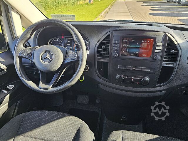 Break cu acoperiș înalt MERCEDES-BENZ EVITO 66Kwh Wltp 292 kms