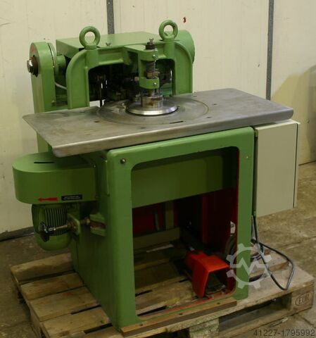 Lid folding machine for sheet metal buckets Babkop Ø 210