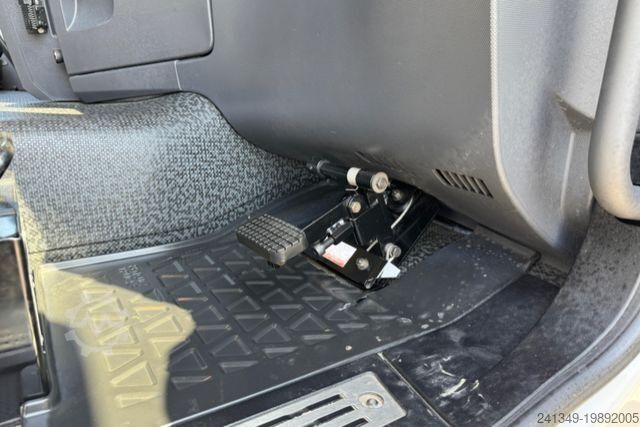 Grue montée sur camion RENAULT C480 6x2 Palfinger 18002-4