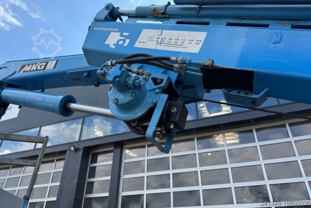 Teherautóra szerelt daru MAN TGA 26.440 MKG 230.6