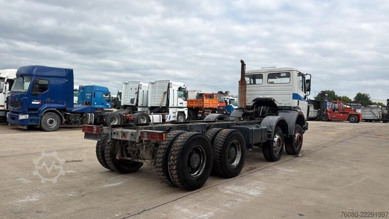 Chassis com cabina Mercedes-Benz SK 4134 (LAMES / GRAND PONT / V6 / 41 TONNES !!...