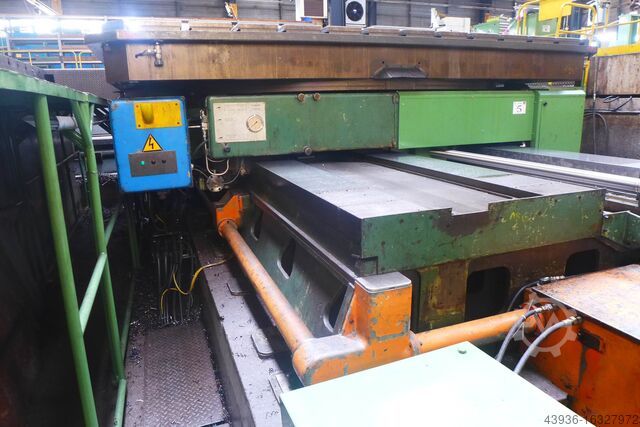 Mesa de mandrinadora CNC 4250 x 4250 x 130 Ton INNOCENTI PM 325 FT