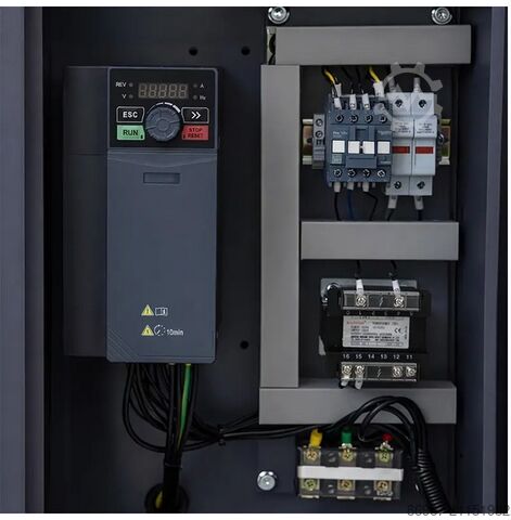 Compressor + Verticale Druktank Set CORMAK LUFT 700 VSD+PM + BUTLA 200L PION