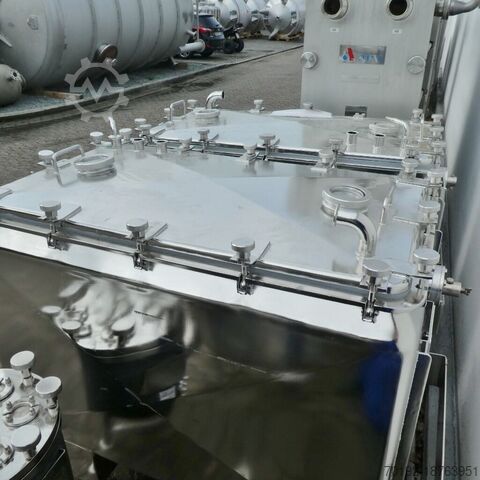 Depósito de 650 litros de V4A  