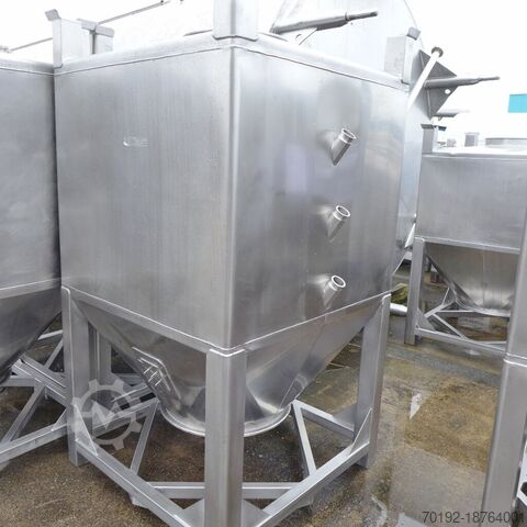 Contenedor a granel de 1900 litros fabricado en V4A  