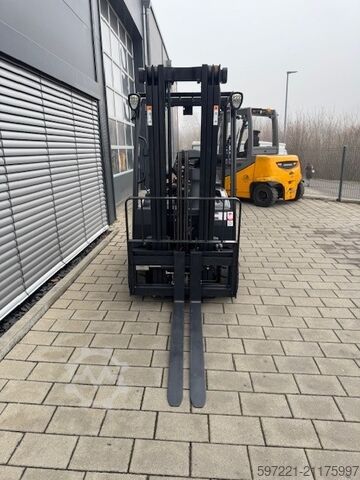 Elektromos – 3 kerék Bobcat B20T-7 Plus