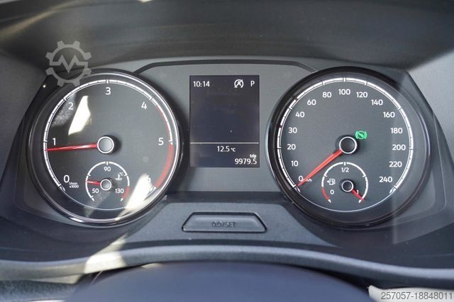 Minibus VOLKSWAGEN T6.1 lang VIP Shuttle Trennwand TV