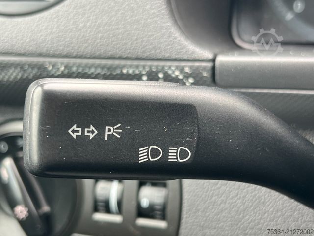 Panel van VOLKSWAGEN Caddy 1.9 TDi 77 KW L1H1 Ahk Schiebetür Euro 4