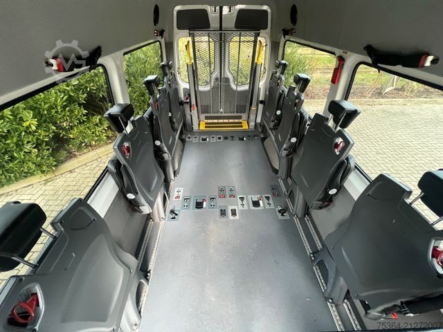 Minibus VOLKSWAGEN Crafter 2.0 Tdi 80kw L2H2 9 Sitze + Lift + Klima