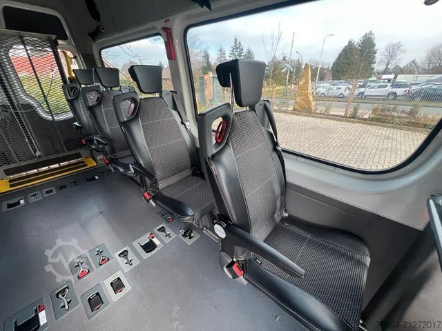 Minibus VOLKSWAGEN Crafter 2.0 Tdi 80kw L2H2 9 Sitze + Lift + Klima