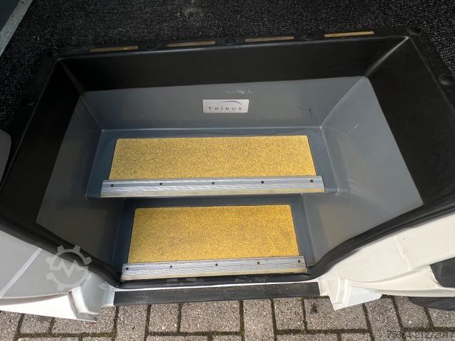 Minibus VOLKSWAGEN Crafter 2.0 Tdi 80kw L2H2 9 Sitze + Lift + Klima