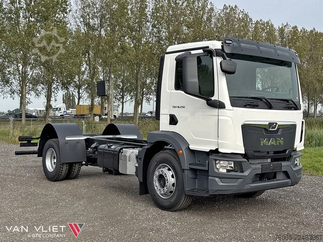  MAN TGM 18.250 BB CH Chassis Cabin (9 units)