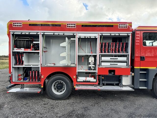 Camión de bomberos MAN TGM 18.320 BB CH Fire Fighter Truck (11 units)
