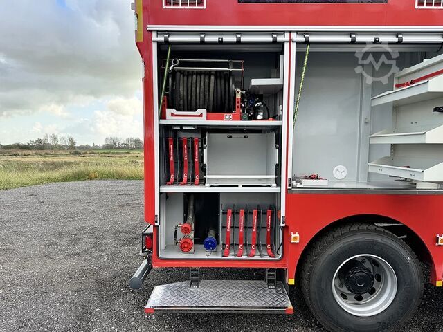 Camión de bomberos MAN TGM 18.320 BB CH Fire Fighter Truck (11 units)