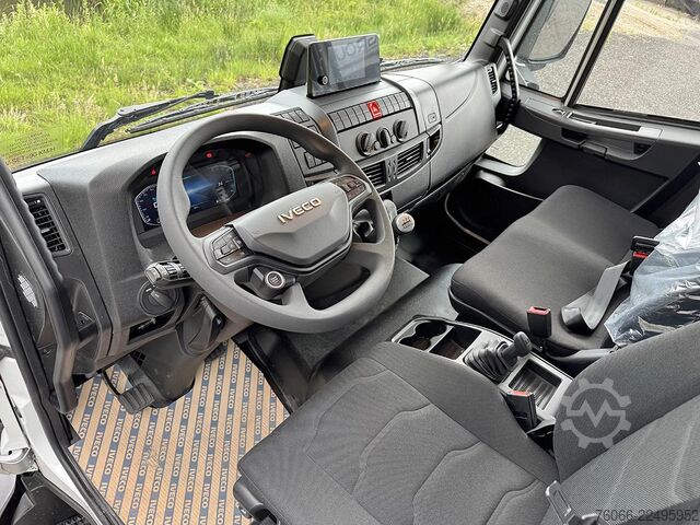 Podwozie z kabiną Iveco EuroCargo 180 E28-4815 Chassis Cabin (11 units)