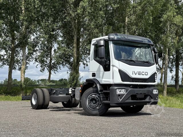 Podwozie z kabiną Iveco EuroCargo 180 E28-4815 Chassis Cabin (11 units)