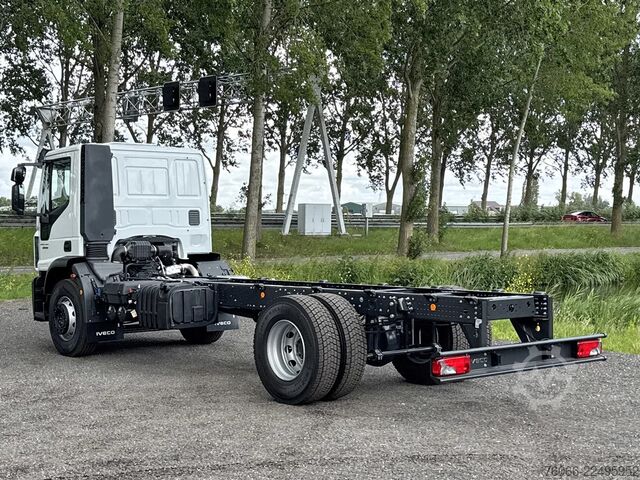 Podwozie z kabiną Iveco EuroCargo 180 E28-4815 Chassis Cabin (11 units)
