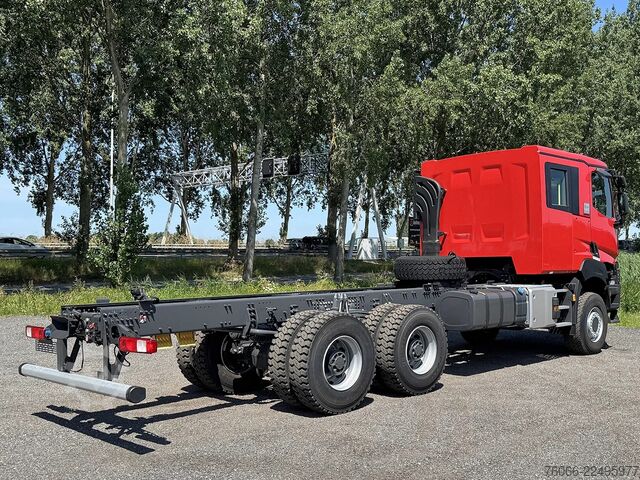 Podwozie z kabiną Renault K P6X6 Medium Chassis Cabin (4 units)