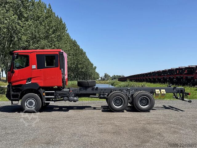 Podwozie z kabiną Renault K P6X6 Medium Chassis Cabin (4 units)