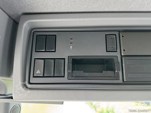 Podwozie z kabiną Renault K P6X6 Medium Chassis Cabin (4 units)