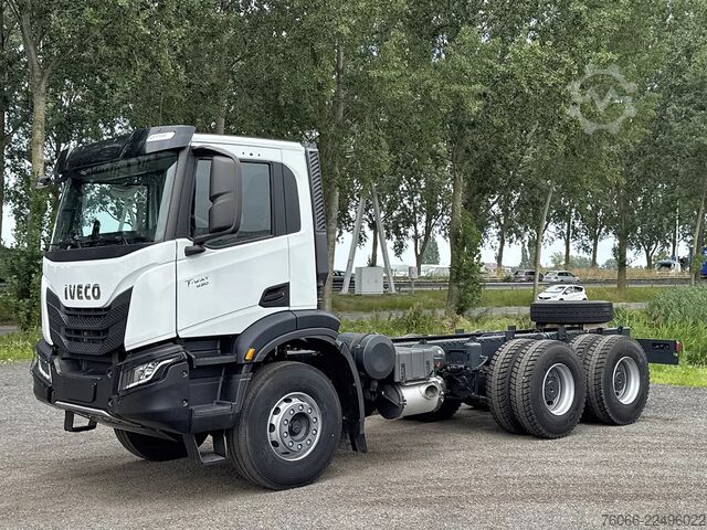 Πλαίσιο με καμπίνα Iveco T-Way AD380T43H-3800 AT Chassis Cabin (3 units)