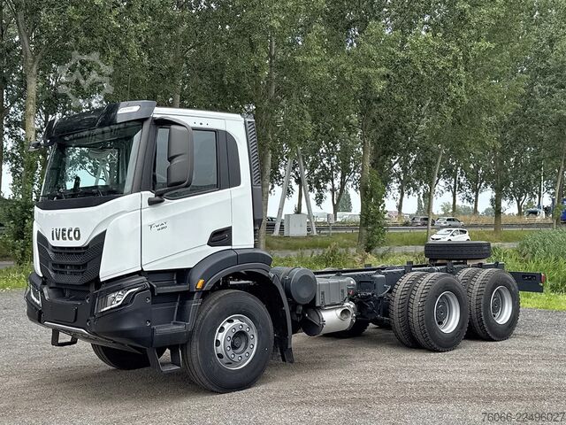 Standard-SZM Iveco T-Way AD720T47TH AT Tractor Head (3 units)