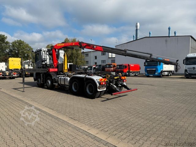Autocamion cu cârlig pentru containere MERCEDES-BENZ Arocs 3246 8x4 Abrollkipper Kran Palfinger 19001