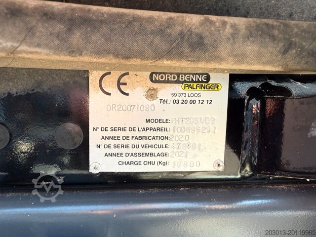 Autocamion cu cârlig pentru containere MERCEDES-BENZ Arocs 3246 8x4 Abrollkipper Kran Palfinger 19001