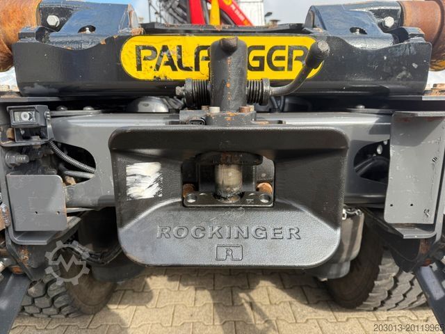 Autocamion cu cârlig pentru containere MERCEDES-BENZ Arocs 3246 8x4 Abrollkipper Kran Palfinger 19001