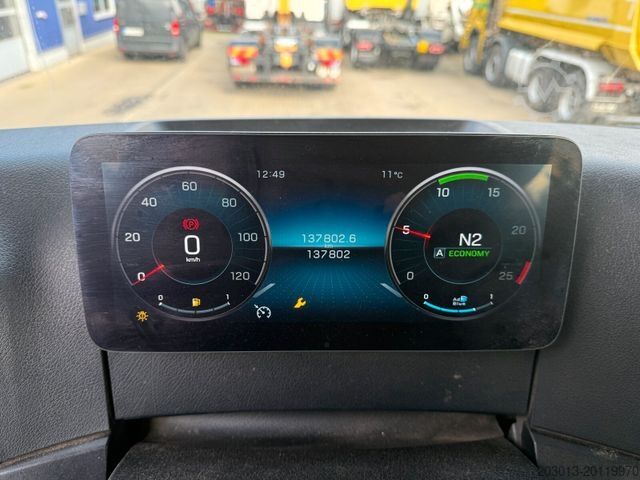 Macara montată pe camion MERCEDES-BENZ Arocs 3246 8x4 Abrollkipper Kran Palfinger 19001