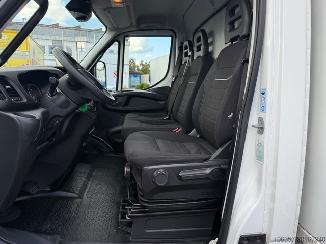 Furgon skrzyniowy IVECO Daily 70C18A8/P,Hi-Matic,Klima,Luftfed.,LBW.1000