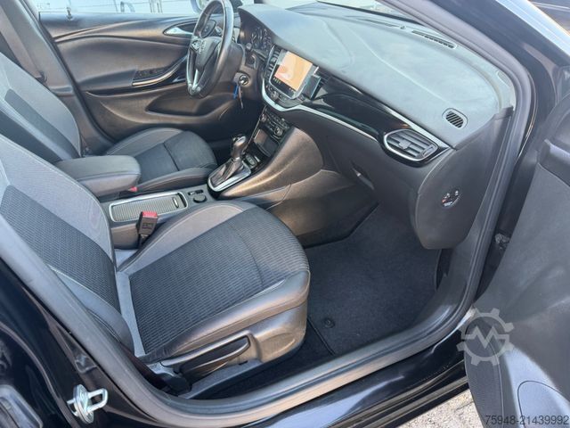 Minibusz OPEL Astra Sports Tourer Navi Klima Kamera Motor NEU!