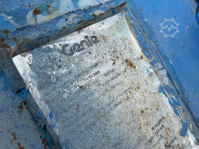 Genie GS-2032 saxlift, saxbord, 2005 timmar, 8 m arbets­höjd GENIE GS-2032 schaarlift schaar hoogwerker 2005uur 8mtr werkhoogte