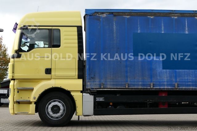 Plattewagen met zeil MAN TGX 26.400 Lift-/Lenkachse Vollluft LBW Euro 5