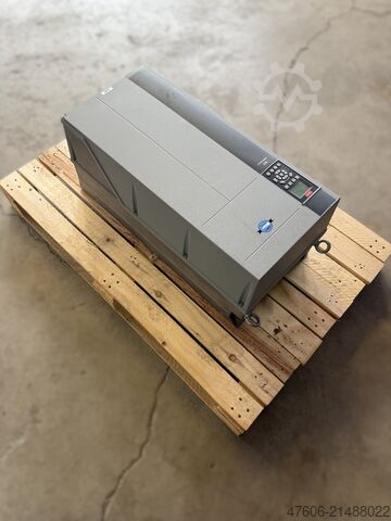 Frequenzumrichter 75kW Danfoss VLT HVAC Drive FC 102