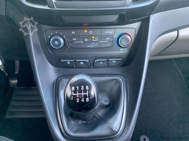 Συμπαγές βαν Ford Connect Combi 230 L2 - 5 posti Autocarro N1