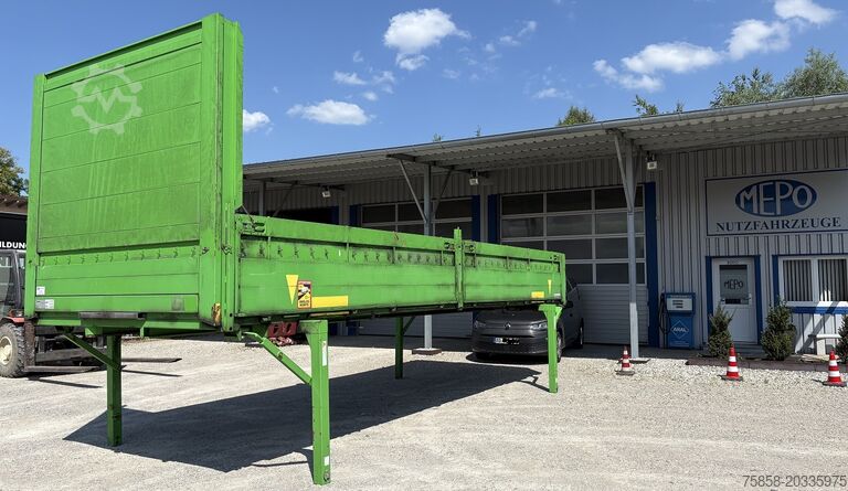 Intercambiabile con pianaleWechselbrücke con piattaforma Krone Baustoff 7,45 Multilockrahmen Türen