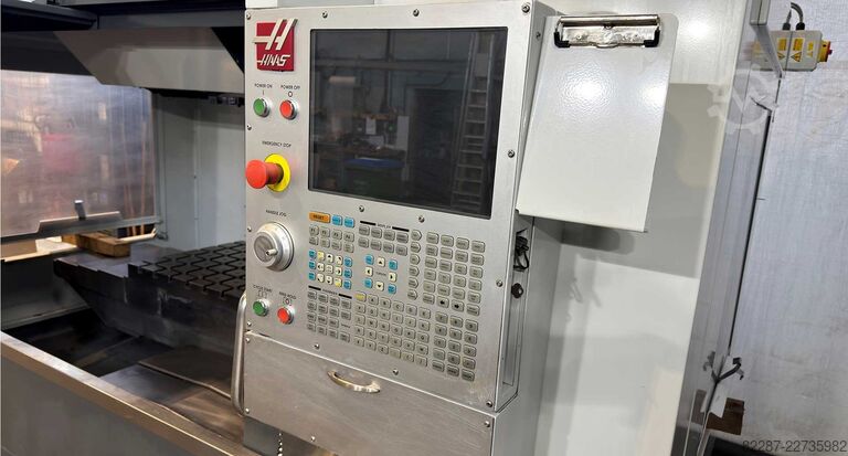 Centro de maquinação vertical **Used Haas** VM3 Vertical Machining Centre