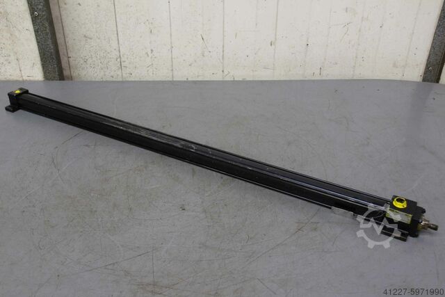 Hydraulische cilinder Parker C-M1144 Hub 850 mm