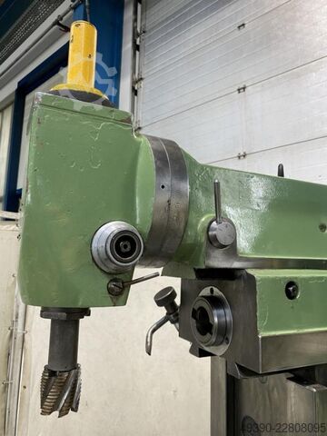 Universiteit gereedschapsfreesmachine TOS FN 32